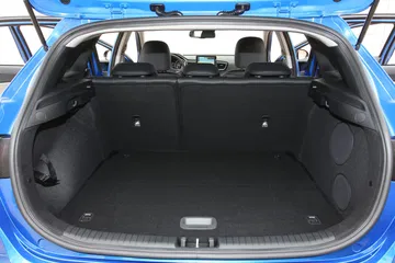 Kia Ceed 1 6 Crdi 6mt Transmission 136hp Blue Flame 33