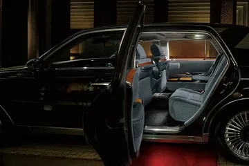 Toyota Century 2018 0618 010