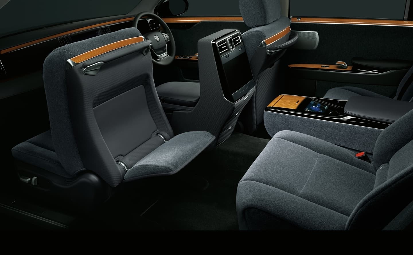 Toyota Century 2018 0618 028