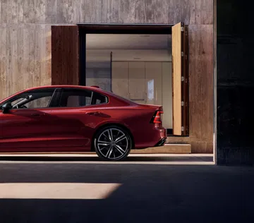 New Volvo S60 R Design