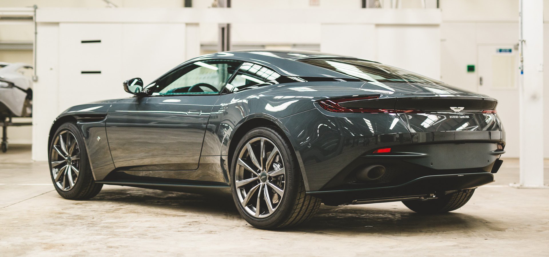 Aston Martin By Q Db11 19
