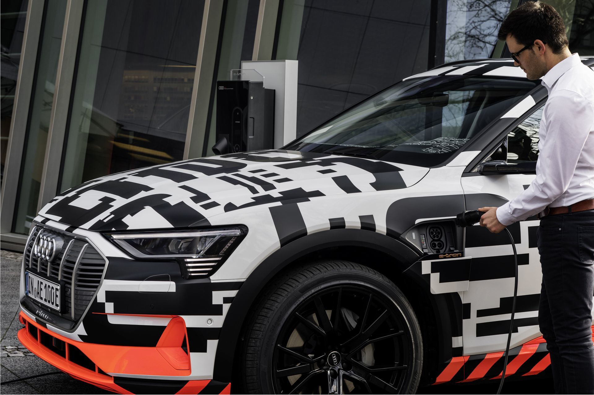 Audi E Tron Prototype: Audi City Berlin