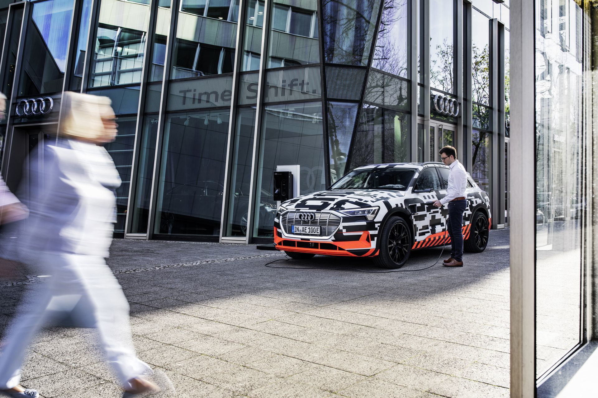 Audi E Tron Prototype: Audi City Berlin