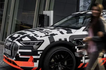 Audi E Tron Prototype: Audi City Berlin