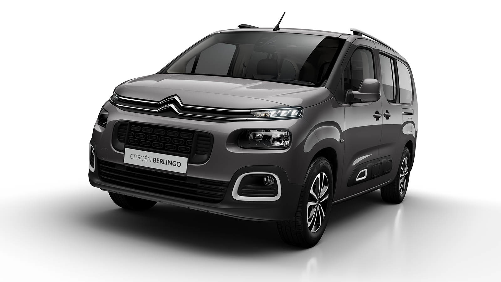 Vista frontal y lateral del Citroën Berlingo mostrando su diseño característico.