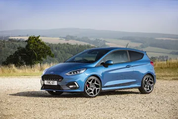Ford Fiesta St 2018 Fotos 12