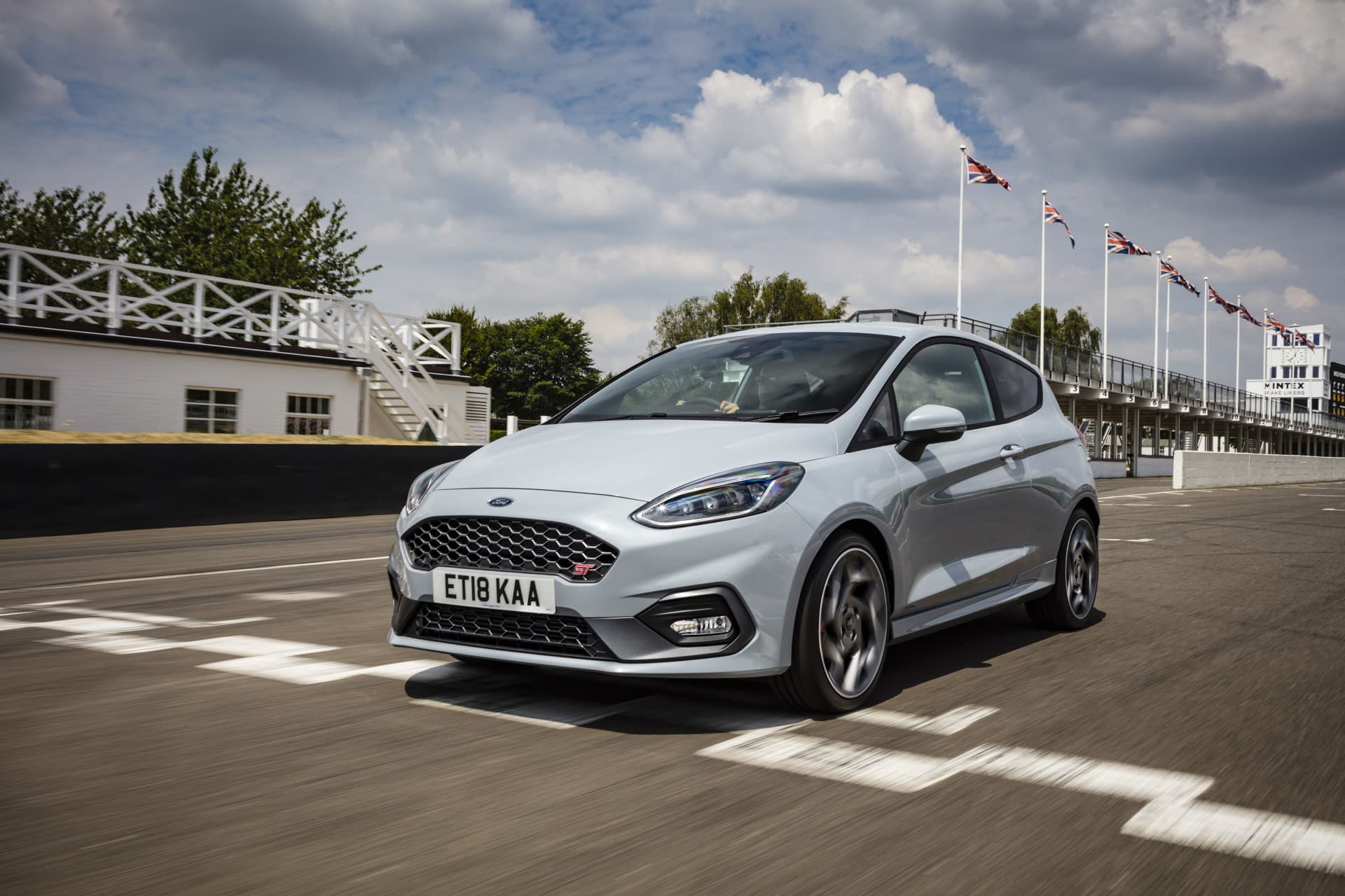 Ford Fiesta St 2018 Fotos 22