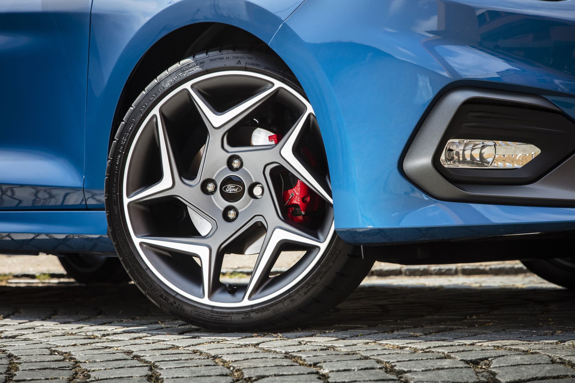 Ford Fiesta St 2018 Fotos 32