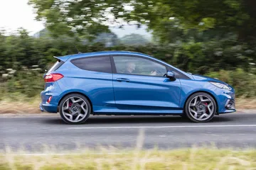 Ford Fiesta St 2018 Fotos 34