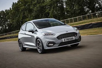 Ford Fiesta St 2018 Fotos 35