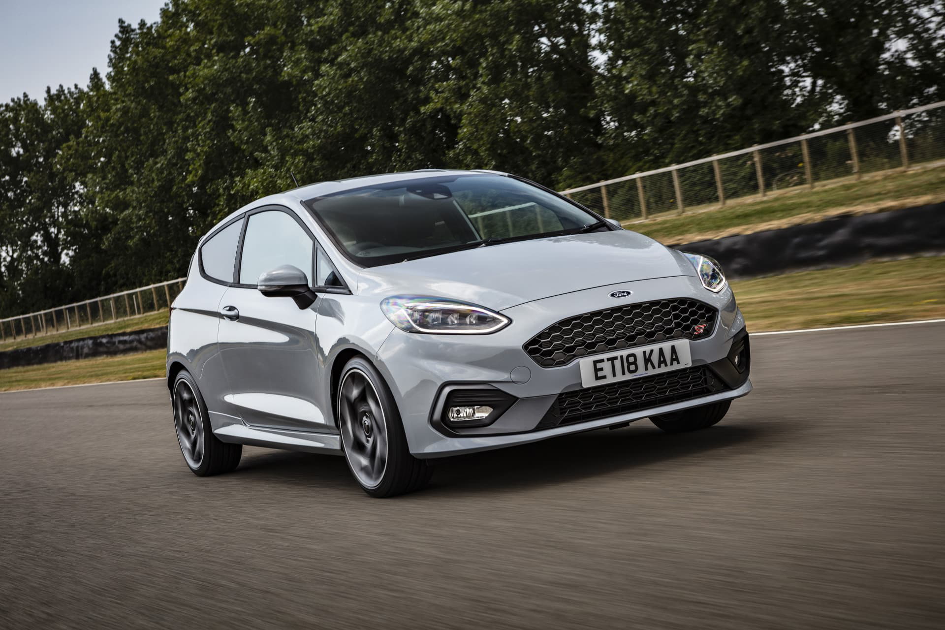 Ford Fiesta St 2018 Fotos 35