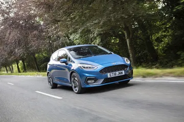 Ford Fiesta St 2018 Fotos 40