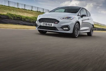 Ford Fiesta St 2018 Fotos 44