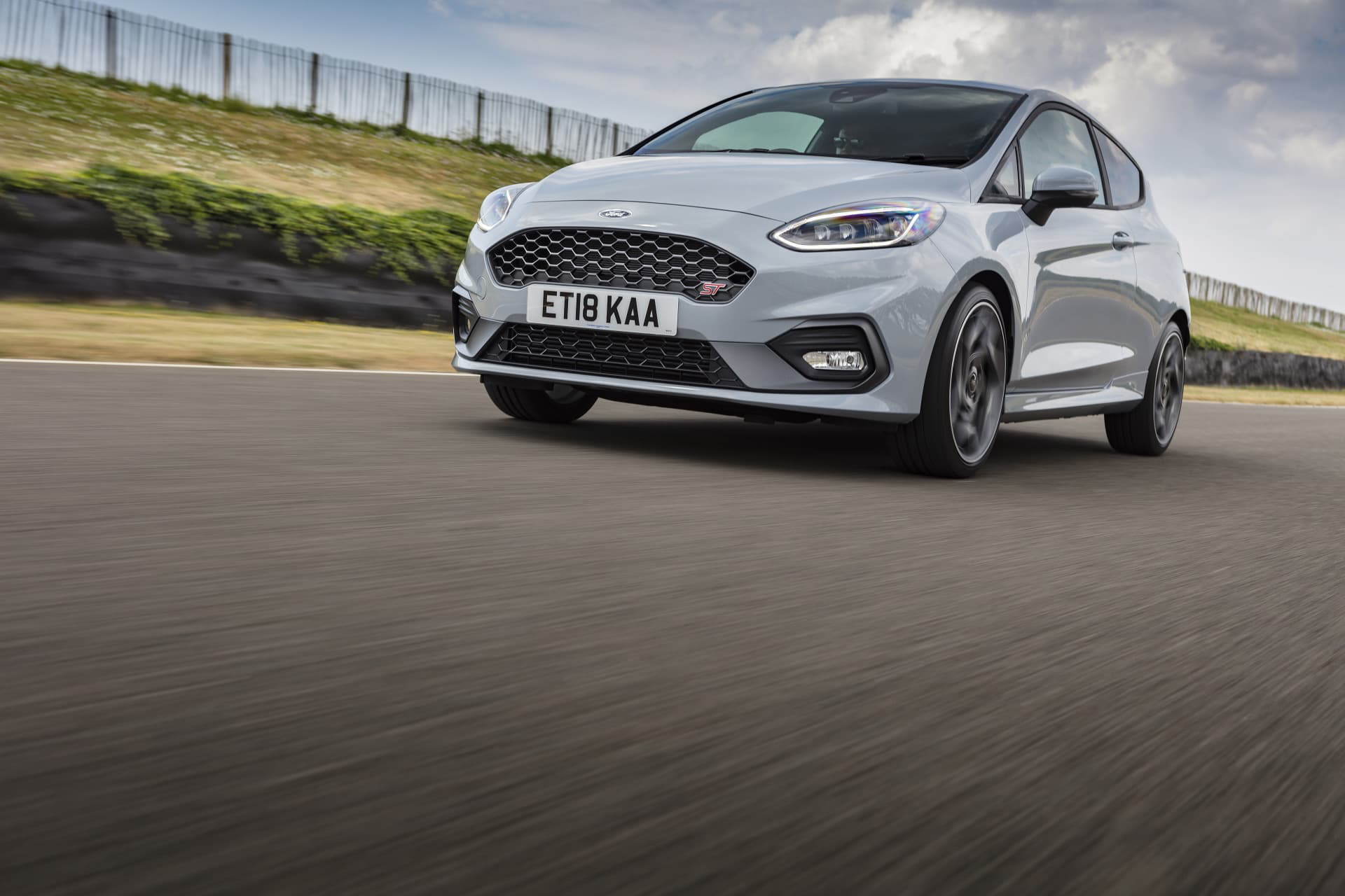 Ford Fiesta St 2018 Fotos 44