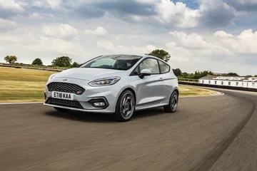 Ford Fiesta St 2018 Fotos 61