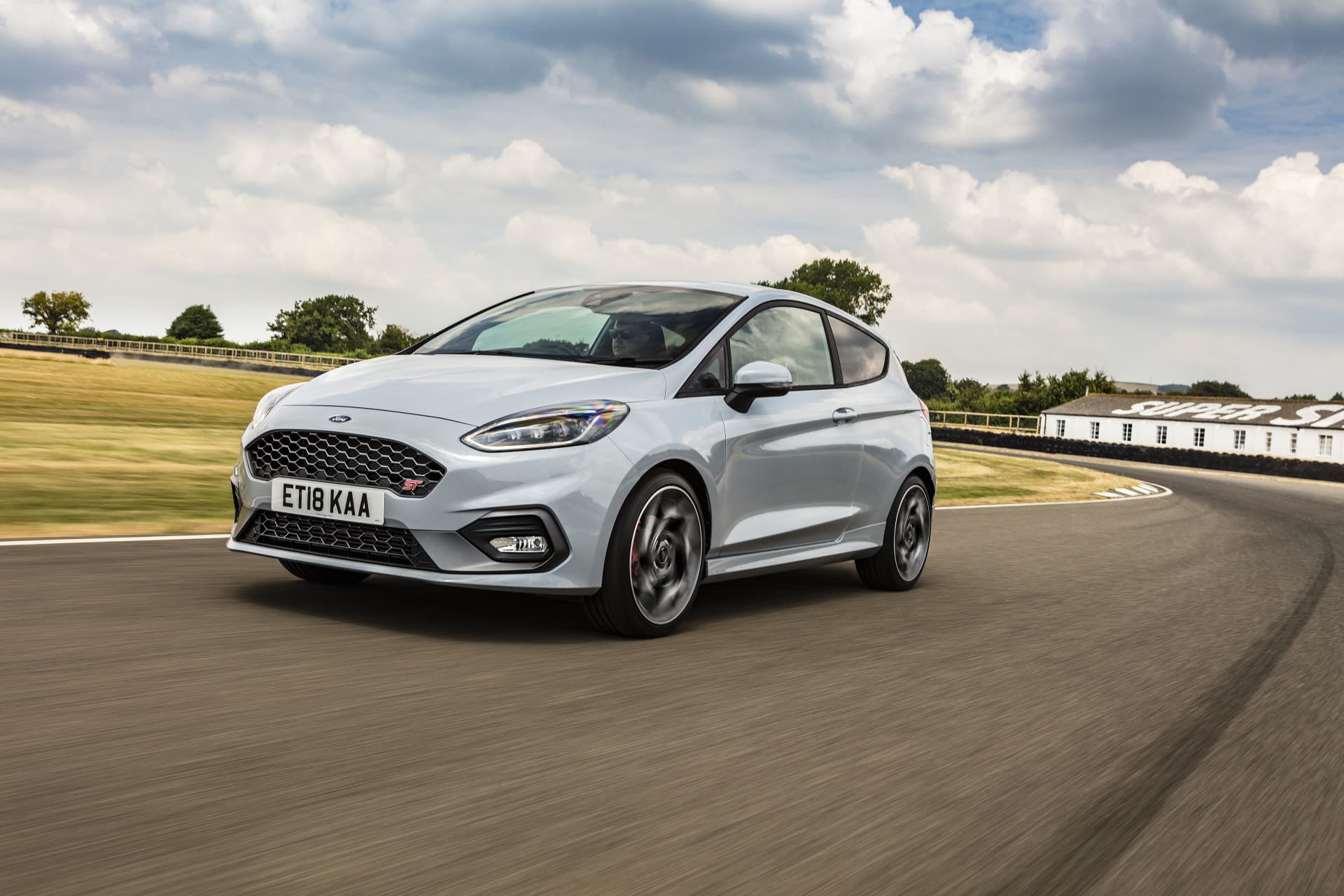 Ford Fiesta St 2018 Fotos 61