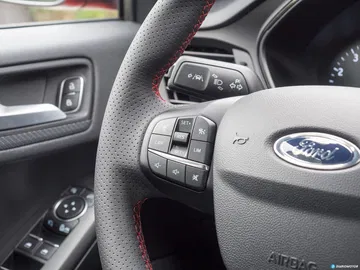 Ford Focus 2018 Interior 00009