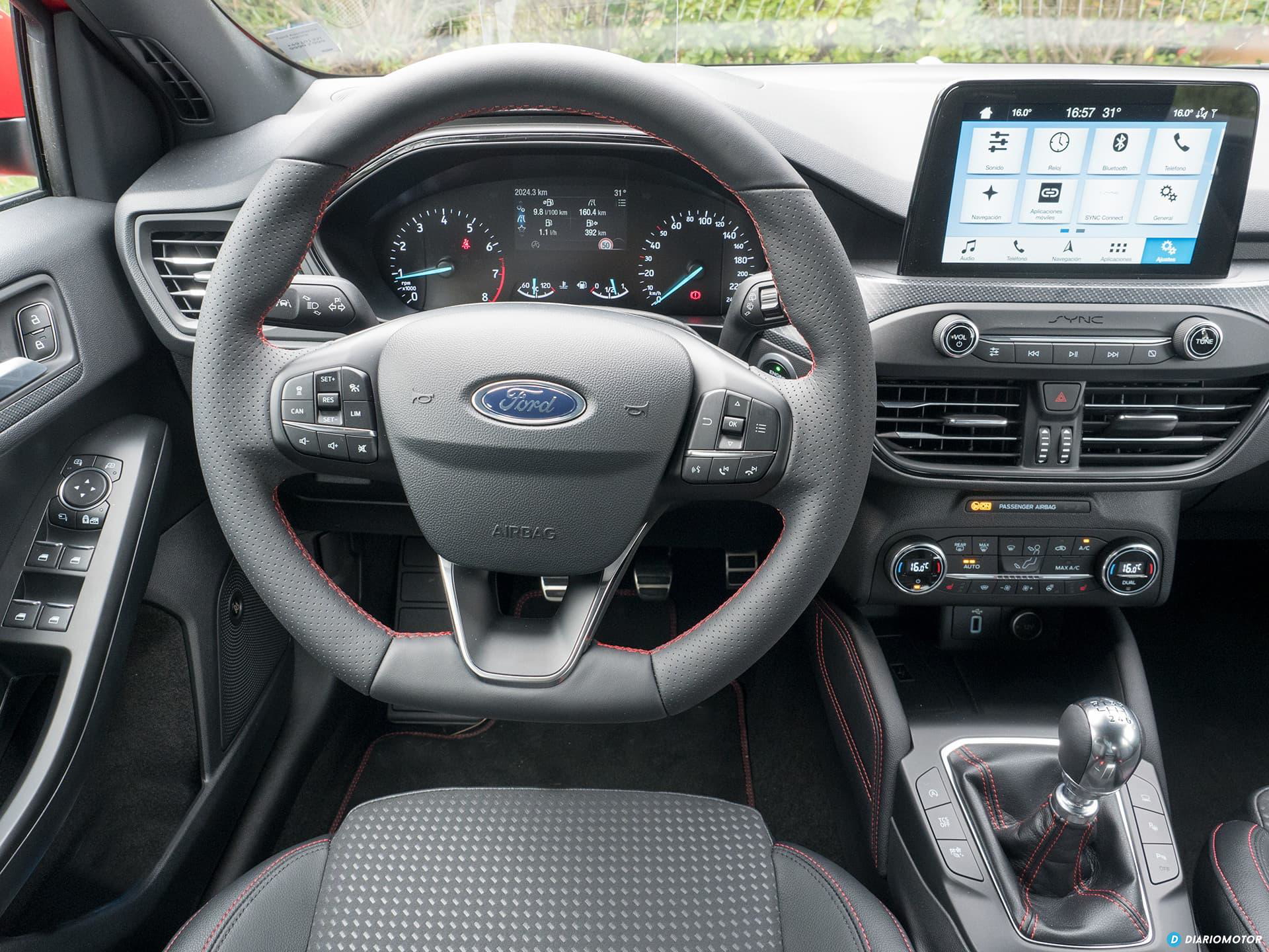 Ford Focus 2018 Interior 00010