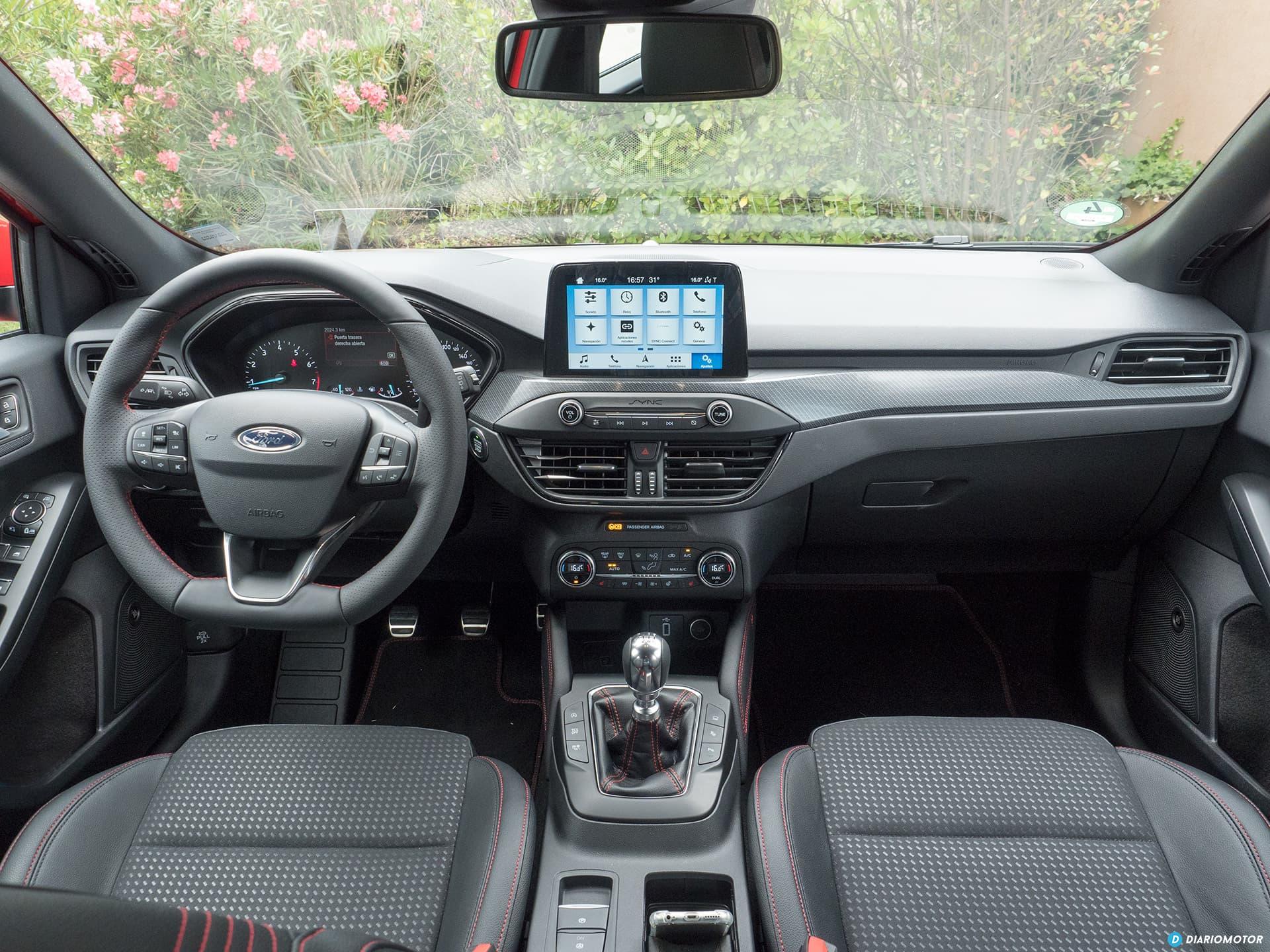 Ford Focus 2018 Interior  00011