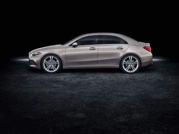 Mercedes Clase A Sedan 02
