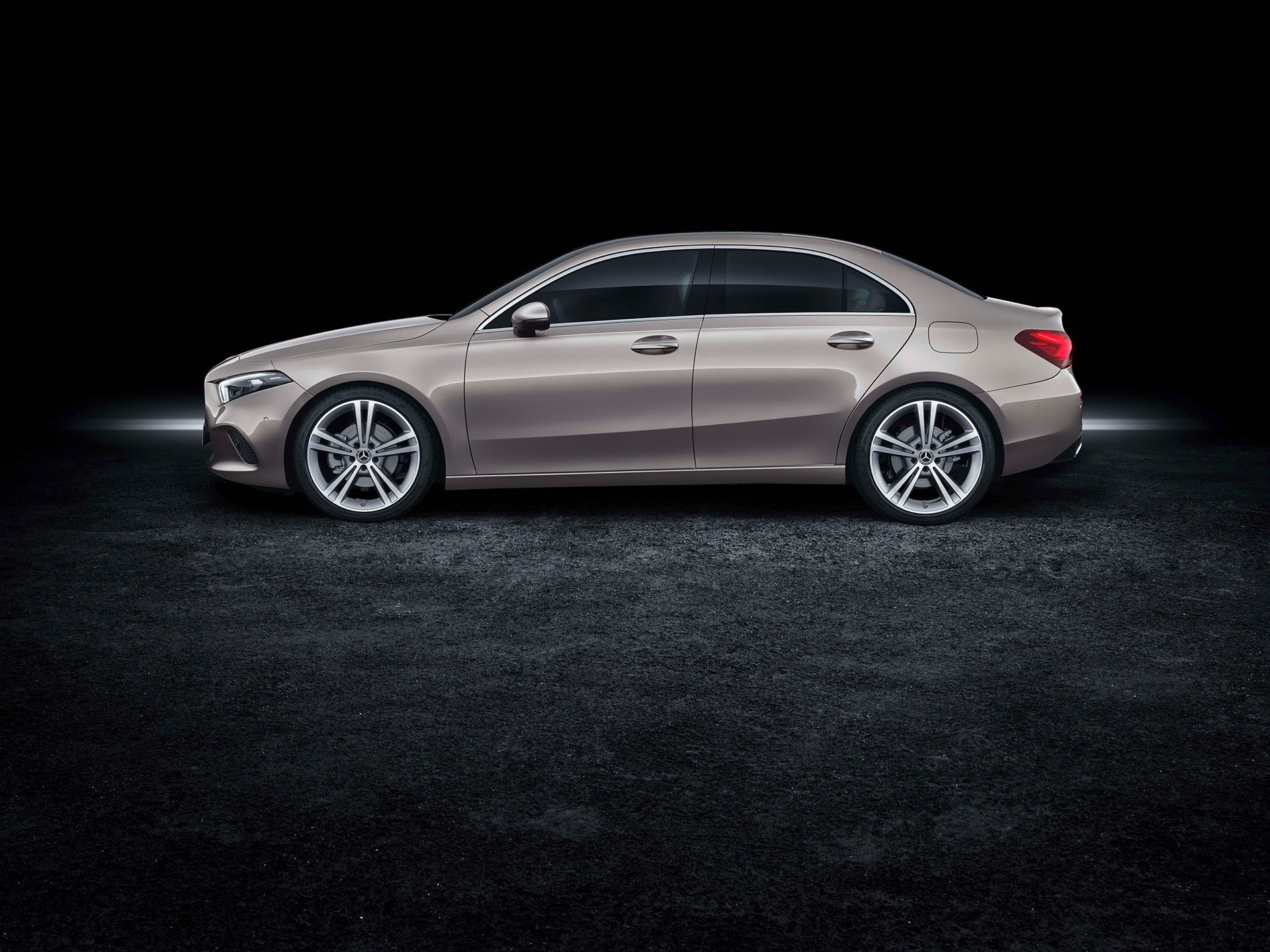 Mercedes Clase A Sedan 02