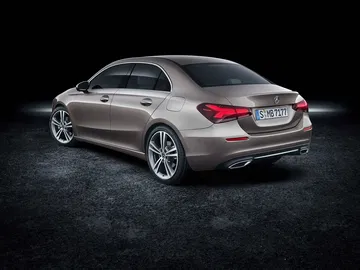Mercedes Clase A Sedan 03