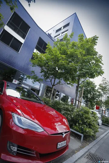Tesla Gran Ruta Suiza 0718 001