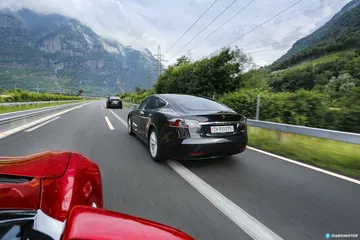 Tesla Gran Ruta Suiza 0718 007