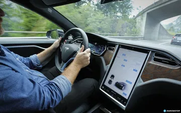 Tesla Gran Ruta Suiza 0718 016