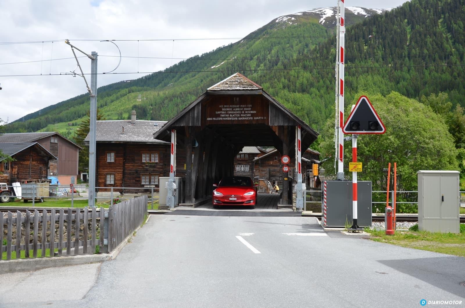 Tesla Gran Ruta Suiza 0718 032