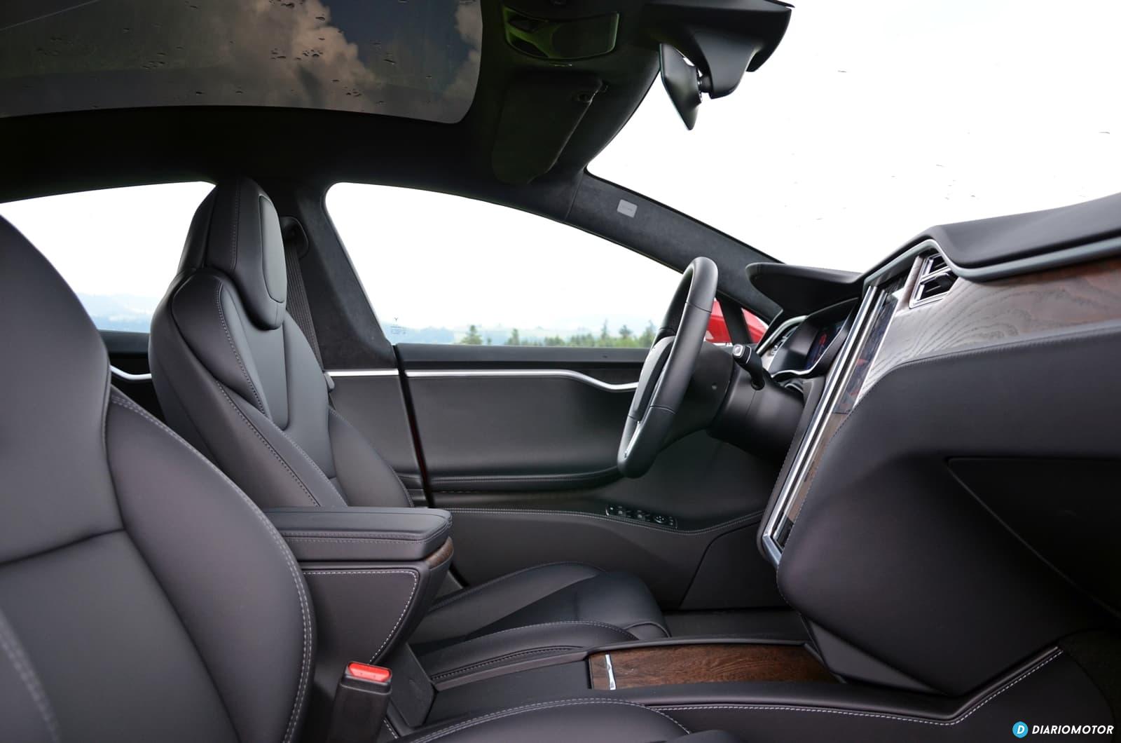 Tesla Gran Ruta Suiza 0718 038