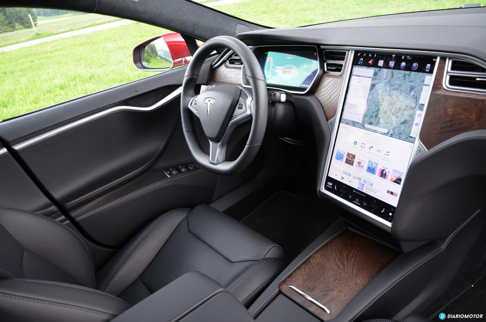 Tesla Gran Ruta Suiza 0718 039