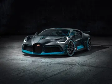 Bugatti Divo 0818 016