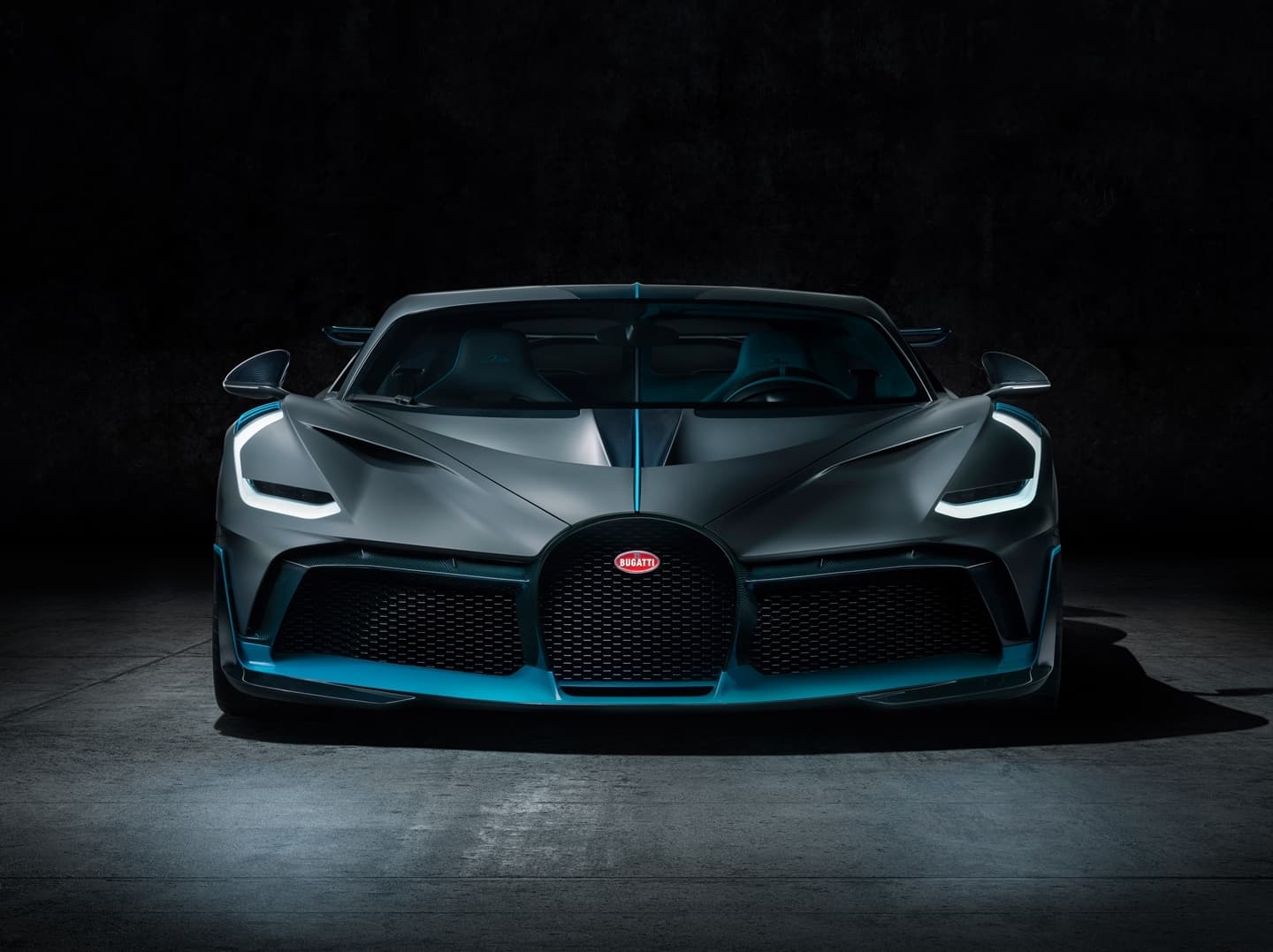 Bugatti Divo 0818 019