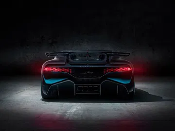 Bugatti Divo 0818 022
