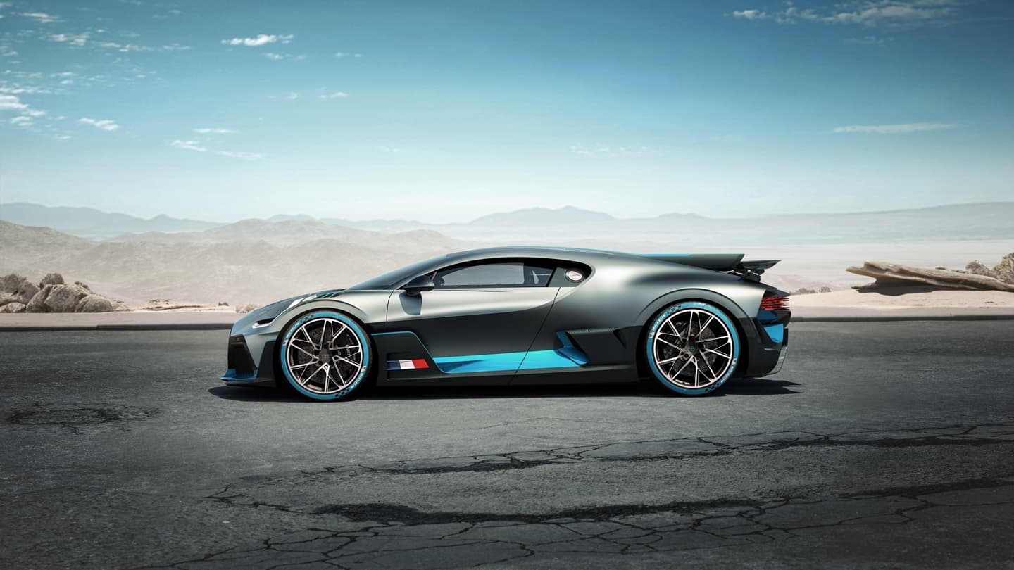 Bugatti Divo 0818 023