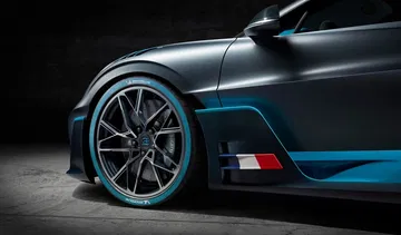 Bugatti Divo 0818 035