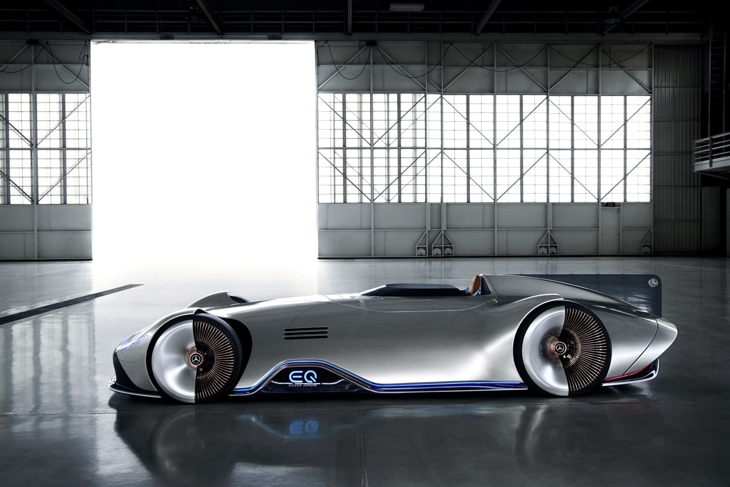 Mercedes Vision Eq Silver Arrow 0818 002