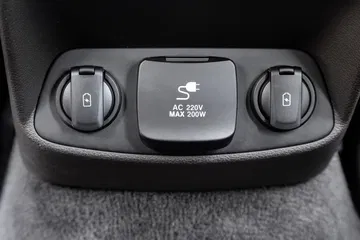 Hyundai Santa Fe Interior 03