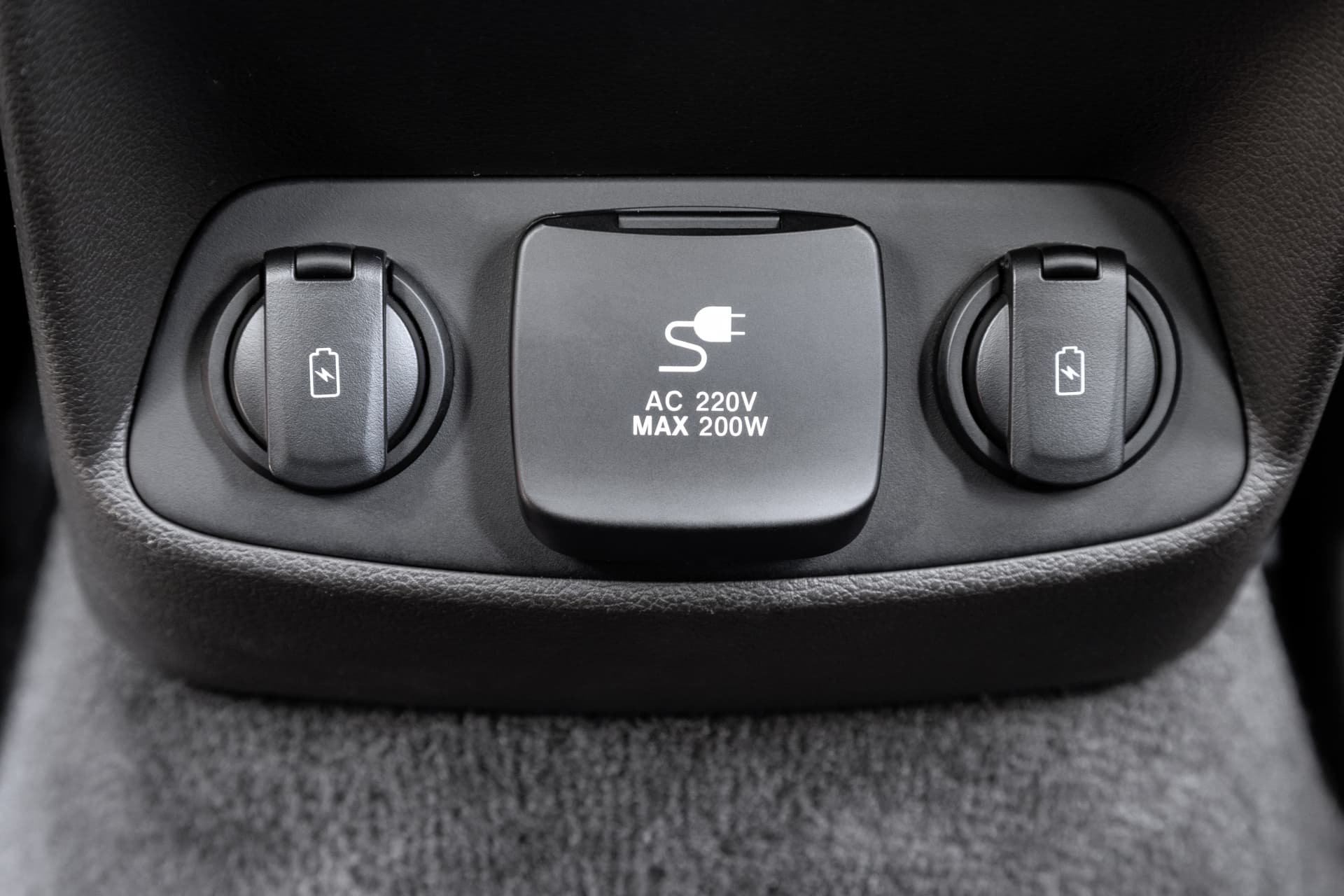 Hyundai Santa Fe Interior 03