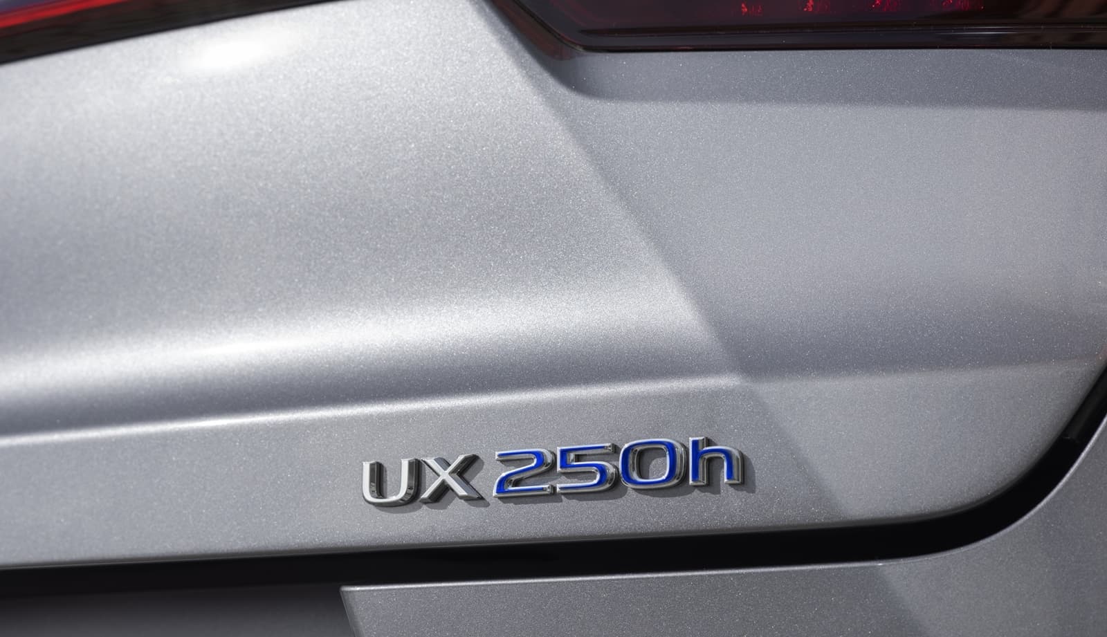 Lexus Ux 250h 0918 009