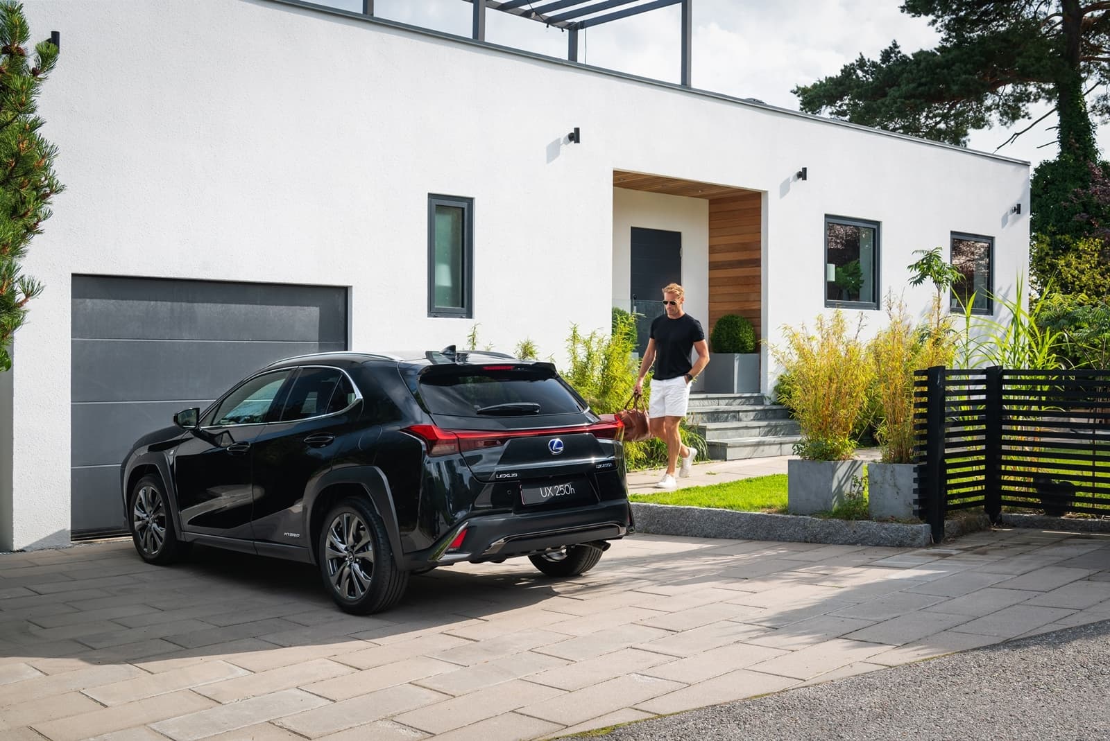 Lexus Ux 250h 0918 022