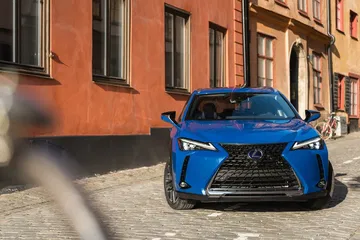 Lexus Ux 250h 0918 026