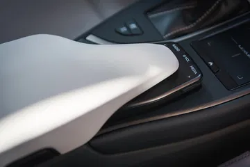 Lexus Ux 250h 0918 038
