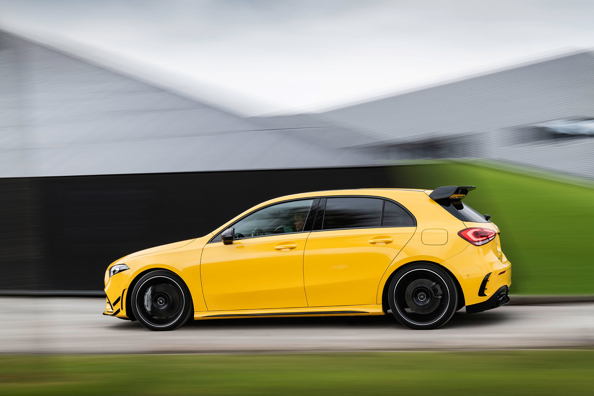 Mercedes Amg A35 2019 15