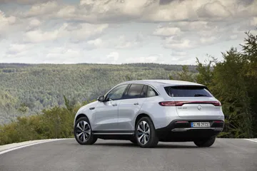 Der Neue Mercedes Benz Eqc Der Erste Mercedes Benz Der Produkt Und Technologiemarke Eq The New Mercedes Benz Eqc The First Mercedes Benz Under The Product And Technology Brand Eq