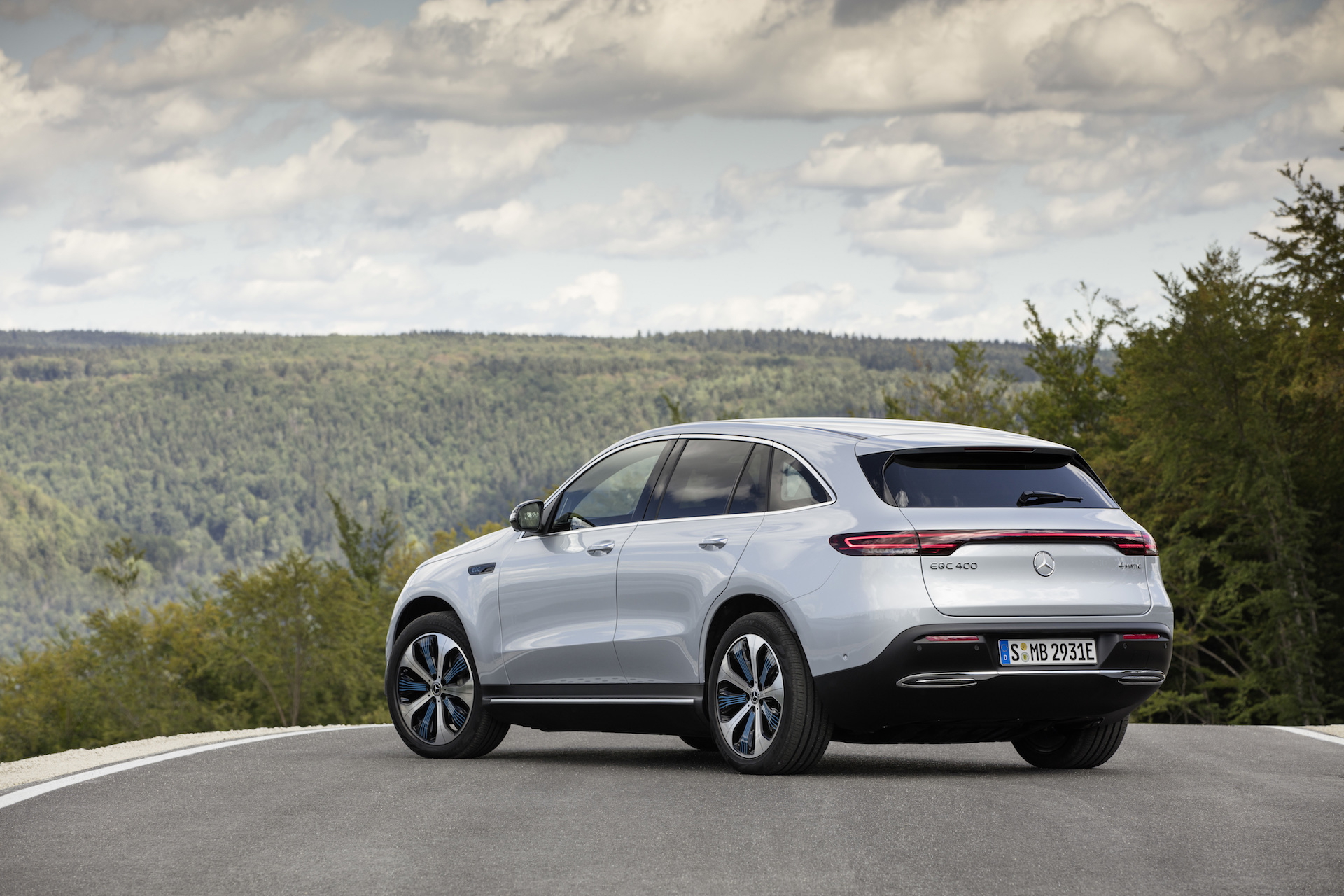 Der Neue Mercedes Benz Eqc Der Erste Mercedes Benz Der Produkt Und Technologiemarke Eq The New Mercedes Benz Eqc The First Mercedes Benz Under The Product And Technology Brand Eq