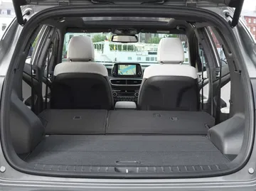 New Hyundai Tucson Boot 2