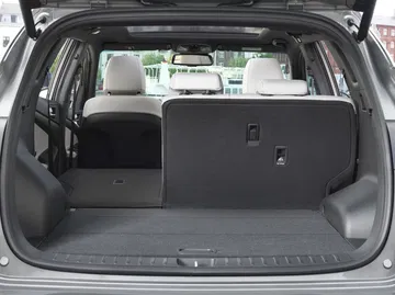 New Hyundai Tucson Boot 4
