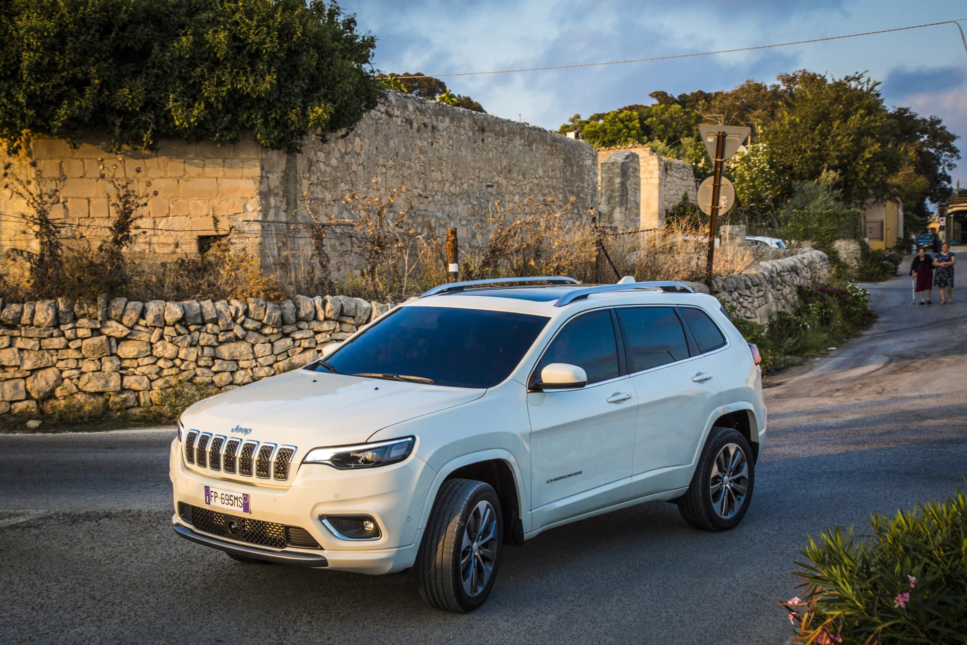 New Jeep Cherokee Overland 22